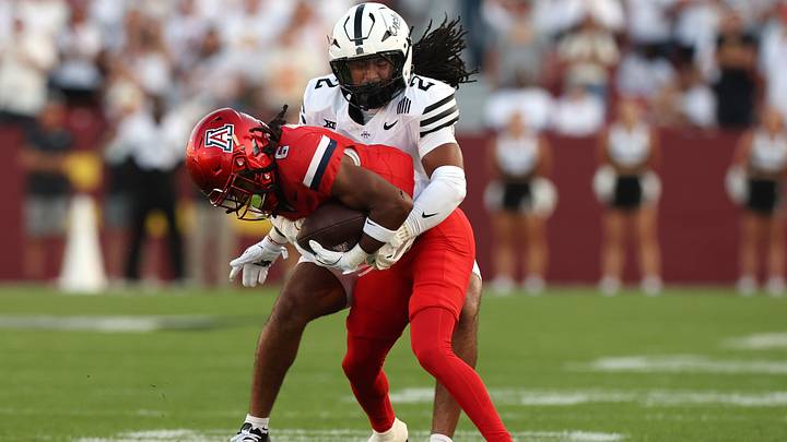 Sep 27, 2025; Ames, Iowa, USA; Iowa State Cyclones defensive back Jamison Patton (2) Arizona Wildcats wide receiver Javin Whatley (6) during the first half at Jack Trice Stadium. Mandatory Credit: Reese Strickland-Imagn Images Sep 27, 2025; Ames, Iowa, USA; Iowa State Cyclones defensive back Jamison Patton (2) Arizona Wildcats wide receiver Javin Whatley (6) during the first half at Jack Trice Stadium. Mandatory Credit: Reese Strickland-Imagn Images