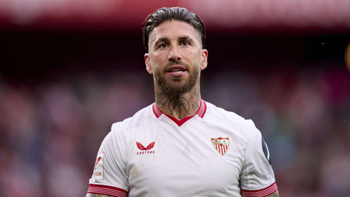 Sergio Ramos deixou o Sevilla após uma temporada no clube Sergio Ramos deixou o Sevilla após uma temporada no clube