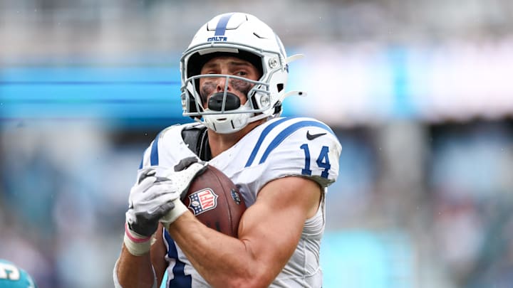 Oct 6, 2024; Jacksonville, Florida, USA; Indianapolis Colts wide receiver Alec Pierce (14) scores a touchdown against the Jacksonville Jaguars in the fourth quarter at EverBank Stadium. Oct 6, 2024; Jacksonville, Florida, USA; Indianapolis Colts wide receiver Alec Pierce (14) scores a touchdown against the Jacksonville Jaguars in the fourth quarter at EverBank Stadium.
