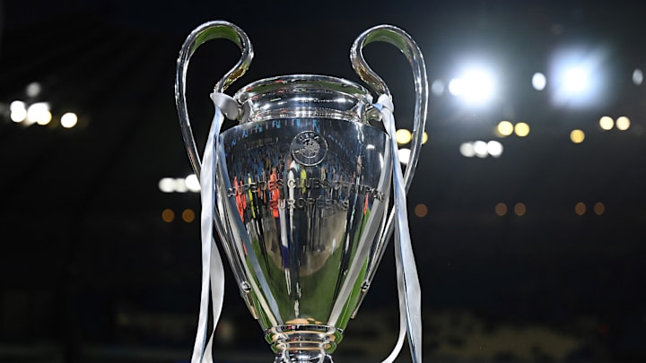 FBL-EUR-C1-MAN CITY-RED STAR