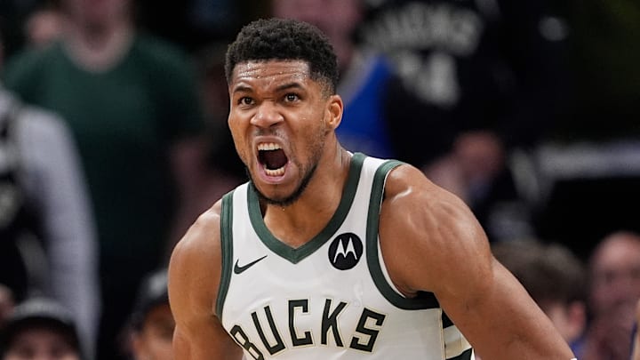 New York Knicks v Milwaukee Bucks