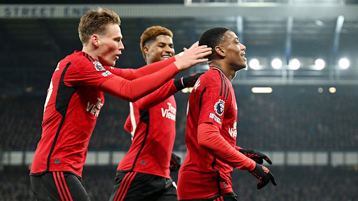 Everton FC v Manchester United - Premier League