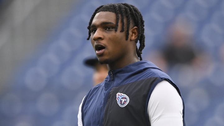 Tennessee Titans quarterback Cam Ward (1)