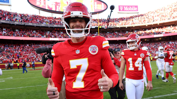 Indianapolis Colts v Kansas City Chiefs Indianapolis Colts v Kansas City Chiefs