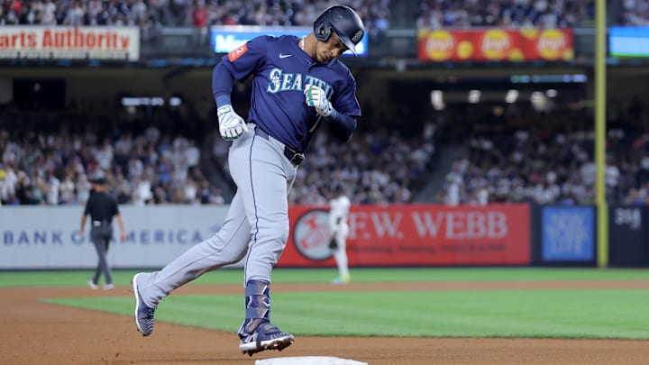 Seattle Mariners designated hitter Jorge Polanco runs after hitting a home run against the New York Yankees on July 10 at Yankee Stadium.