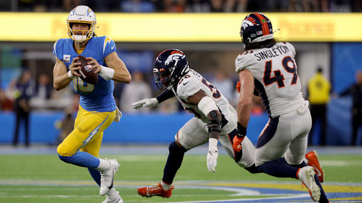 Denver Broncos v Los Angeles Chargers