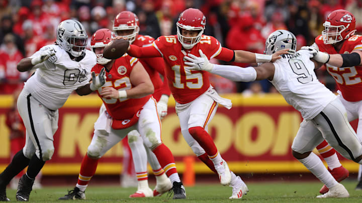 Las Vegas Raiders v Kansas City Chiefs