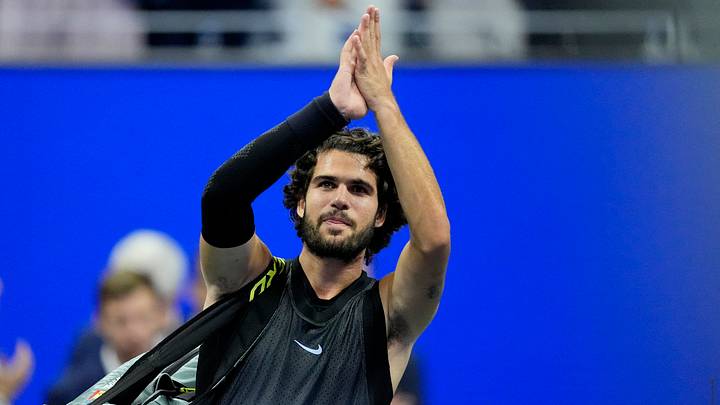 Tennis - U.S. Open - Flushing Meadows, New York, United States - September 9, 2026 Spain's Carlos Alcaraz walks off the court after losing his quarter-final match against Ben Shelton of the U.S. REUTERS/Eduardo Munoz