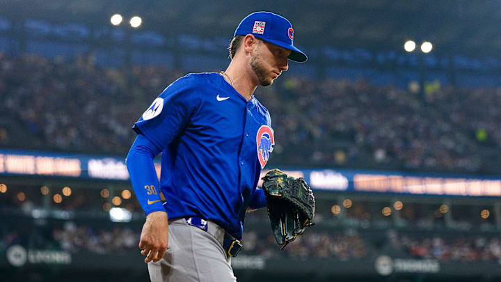 Chicago Cubs right fielder Kyle Tucker takes the field versus the Chicago White Sox.