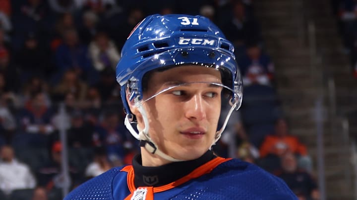 Pittsburgh Penguins v New York Islanders