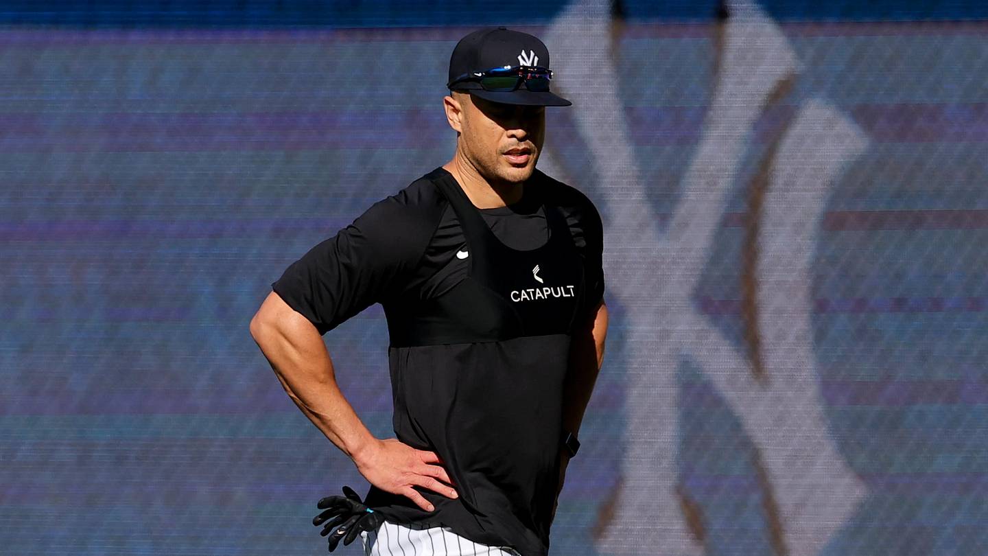 Stanton's Rehab Hits Snag; Yankees Delay Activation