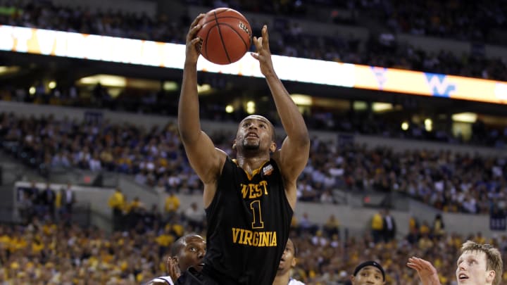 Apr 3, 2010; Indianapolis, IN, USA; West Virginia Mountaineers forward Da'Sean Butler (1) shoots during the first half of the semifinals of the Final Four of the 2010 NCAA mens basketball tournament against the Duke Blue Devils at Lucas Oil Stadium. Mandatory Credit: Bob Donnan-USA TODAY Sports