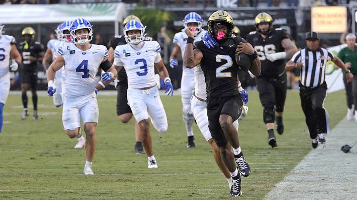 Oct 24, 2026; Orlando, Florida, USA;  Central Florida Knights wide receiver Tyren Hornes (2) runs for 56 yards after a catch during the third quarter against the Brigham Young Cougars at Acrisure Bounce House.  Mandatory Credit: Mike Watters-Imagn Images