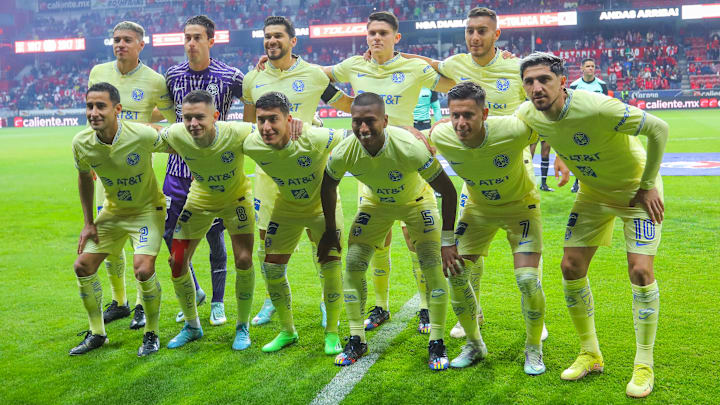 El once titular del América frente al Toluca.