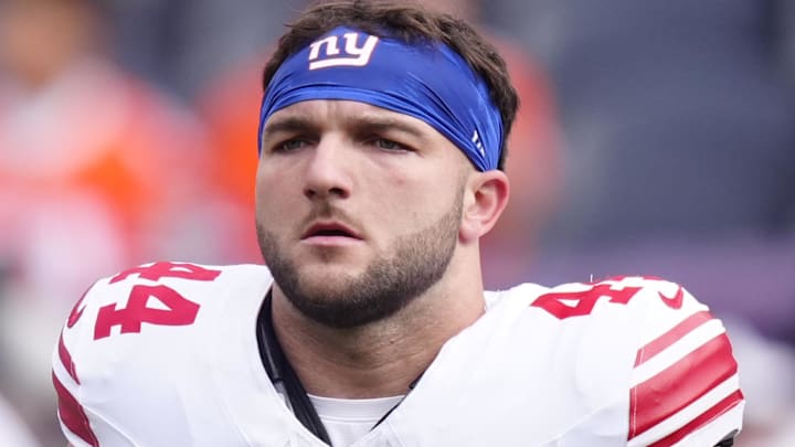 New York Giants running back Cam Skattebo (44) warms up before the game against the Denver Broncos at Empower Field at Mile High. New York Giants running back Cam Skattebo (44) warms up before the game against the Denver Broncos at Empower Field at Mile High.