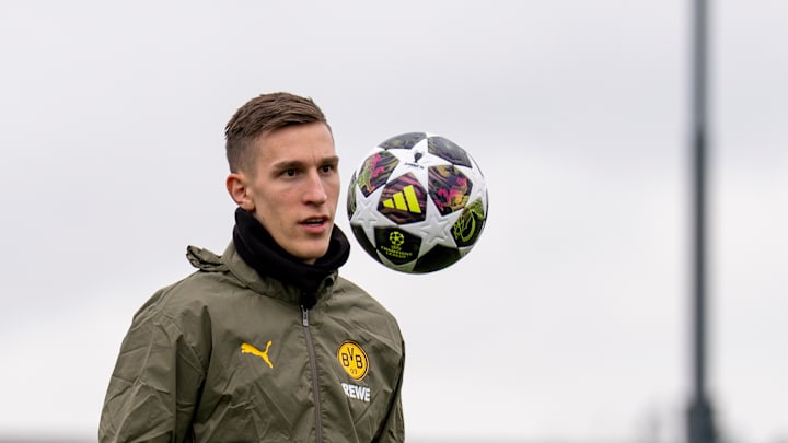 Nico Schlotterbeck sah in Atalanta in der Nachspielzeit die rote Karte