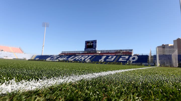 Cagliari Calcio v ACF Fiorentina - Serie A