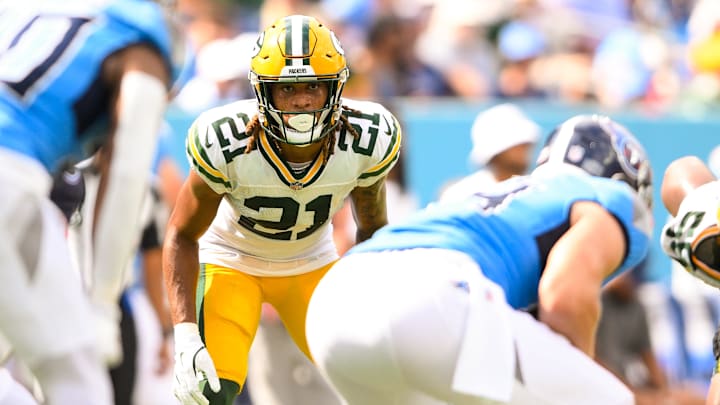 Sep 22, 2024; Nashville, Tennessee, USA;  Green Bay Packers cornerback Eric Stokes (21) sneaks a peak into the backfield  against the Tennessee Titans during the second half at Nissan Stadium.