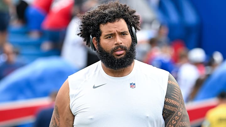 Matt Pryor prepares in warmups to face the Bills in Bears preseason. Pryor could be starting at tackle this week. Matt Pryor prepares in warmups to face the Bills in Bears preseason. Pryor could be starting at tackle this week.