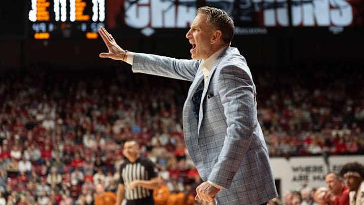 Jan 10, 2026; Tuscaloosa, AL, USA; Alabama head coach Nate Oats yells instructions to his team at Coleman Coliseum. Texas defeated Alabama 92-88. Mandatory Credit: Gary Cosby Jr.-Tuscaloosa News