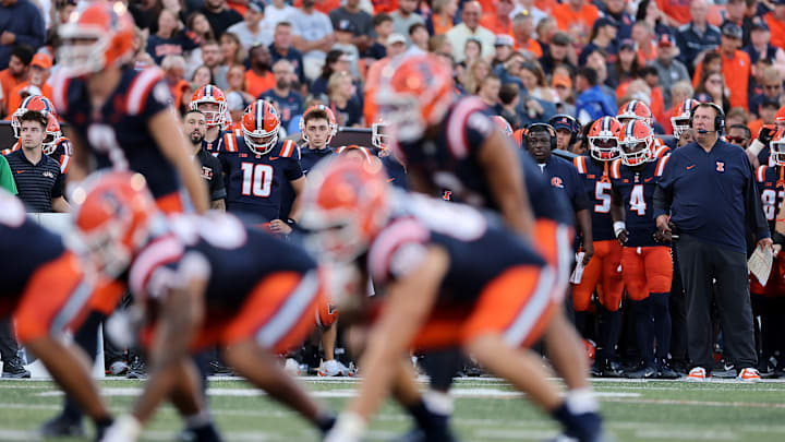 Western Illinois v Illinois