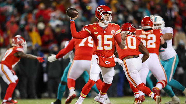 AFC Wild Card Playoffs - Miami Dolphins v Kansas City Chiefs