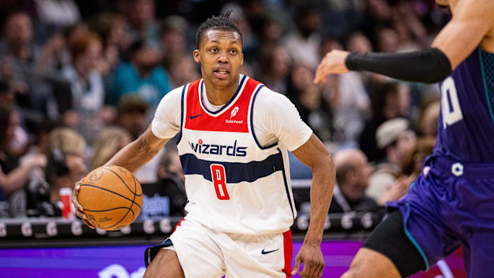 Mar 1, 2025; Charlotte, North Carolina, USA; Washington Wizards guard Bub Carrington (8) drives with the ball against the Charlotte Hornets during the third quarter at Spectrum Center. Mandatory Credit: Scott Kinser-Imagn Images Mar 1, 2025; Charlotte, North Carolina, USA; Washington Wizards guard Bub Carrington (8) drives with the ball against the Charlotte Hornets during the third quarter at Spectrum Center. Mandatory Credit: Scott Kinser-Imagn Images