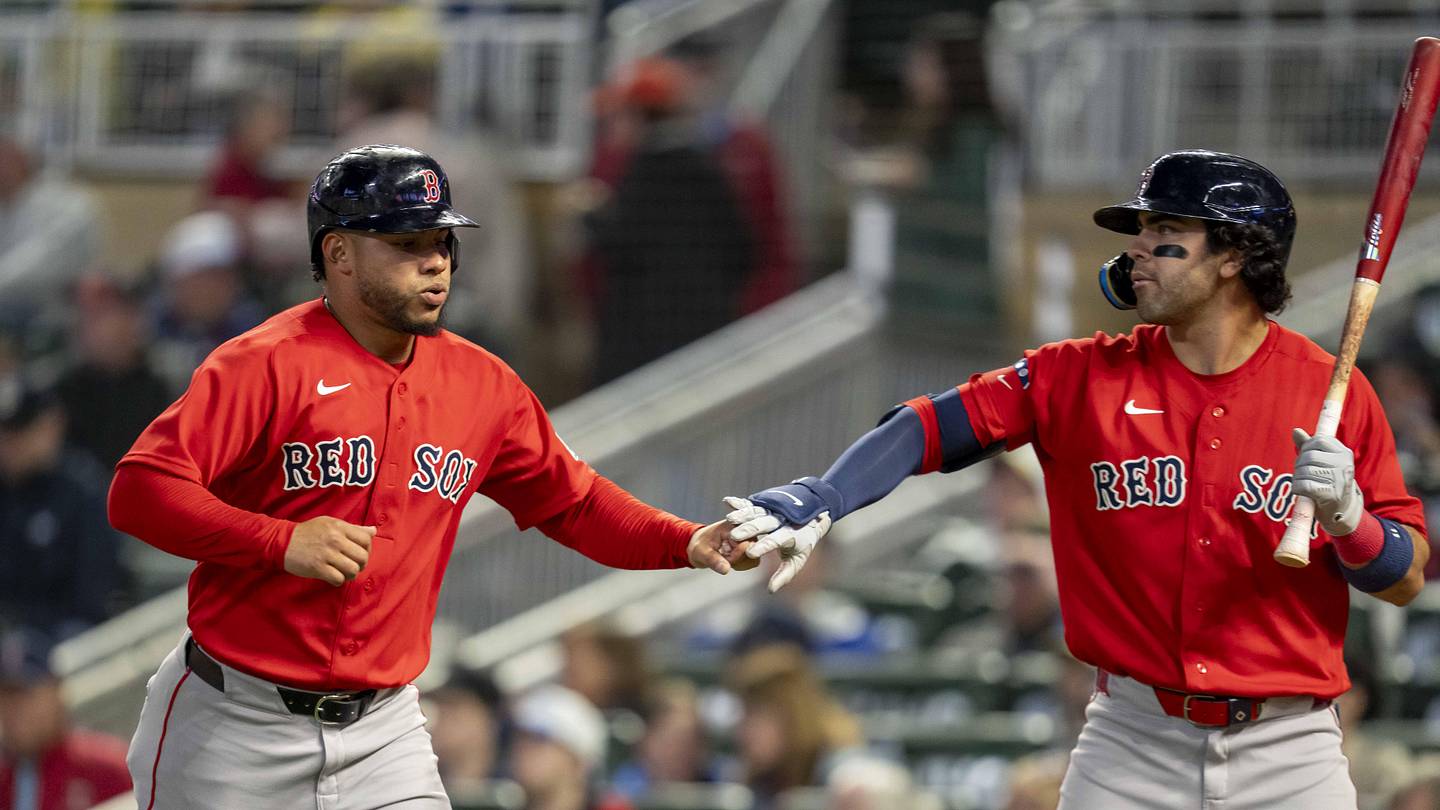 Willson Contreras, Marcelo Mayer Create Red Sox's Most Awkward Moment Yet