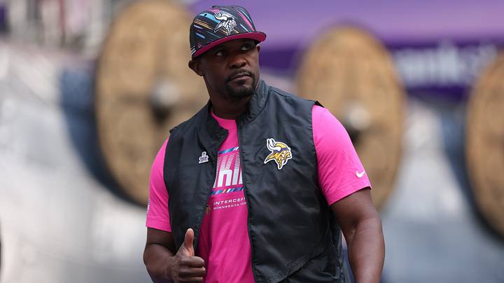 Minnesota Vikings defensive coordinator Brian Flores Minnesota Vikings defensive coordinator Brian Flores