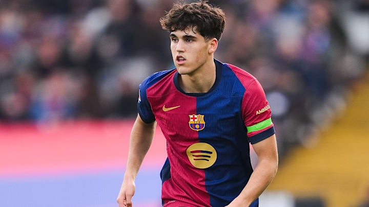 Pau Cubarsí renova com o Barcelona até 2029
