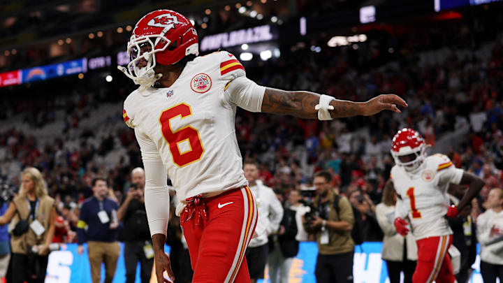 [US, Mexico & Canada customers only] Sep 5, 2025; Sao Paulo, BRAZIL; Kansas City Chiefs safety Bryan Cook (6) walks onto the field before a NFL game against the Los Angeles Chargers at Corinthians Arena. Mandatory Credit: Amanda Perobelli/Reuters via Imagn Images