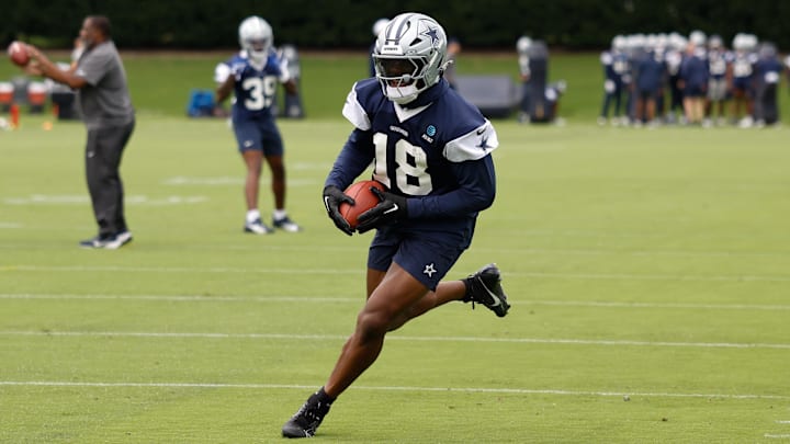 Dallas Cowboys linebacker Damone Clark goes through a drill during practice. Dallas Cowboys linebacker Damone Clark goes through a drill during practice.