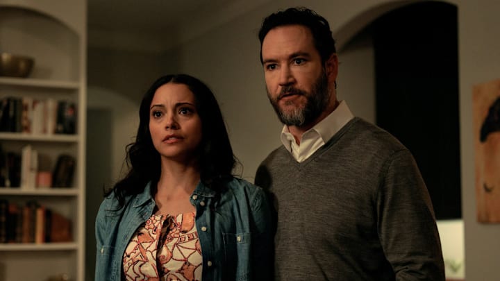 FOUND -- "Missing While Scamming" Episode 109 -- Pictured: (l-r) Gabrielle Elise Walsh as Lacey Quinn, Mark-Paul Gosselaar as Sir -- (Photo by: Steve Swisher/NBC)