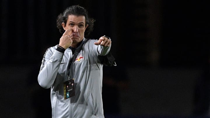 Massa Bruta anunciou a demissão do comandante restando uma rodada para o encerramento da Série A 