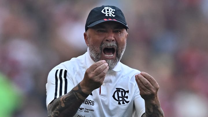 Sampaoli se manifestou publicamente nesta segunda-feira (2)