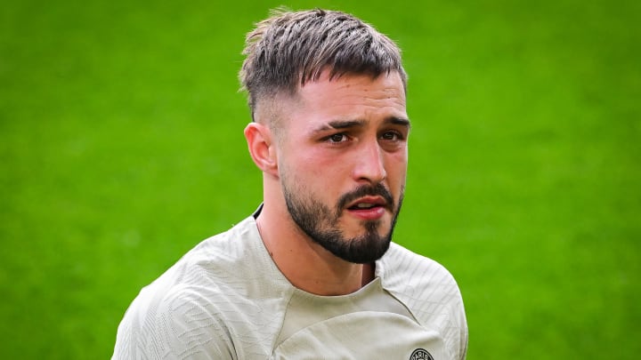 Arnau Tenas Arnau Tenas