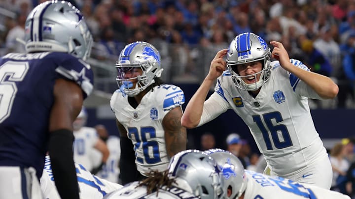 Detroit Lions v Dallas Cowboys
