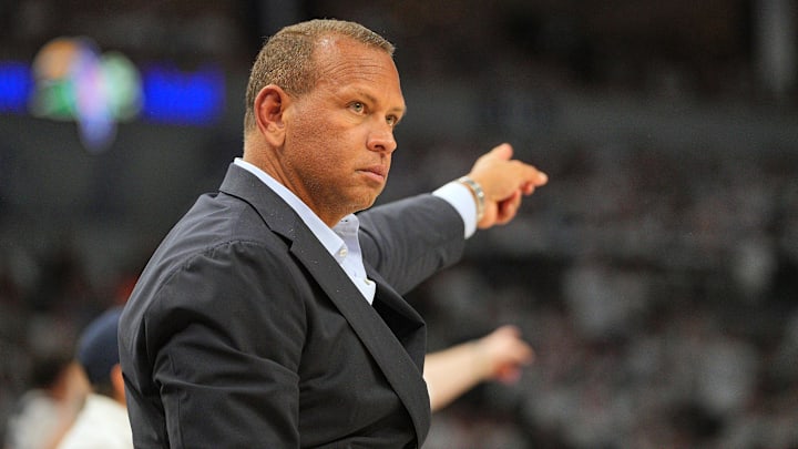 Alex Rodriguez reacts to classic World Series.