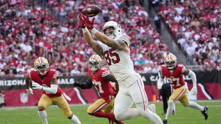 Dec 17, 2023; Glendale, Ariz, United States; Arizona Cardinals tight end Trey McBride (85) catches a pass against the San Francisco 49ers during the first quarter at State Farm Stadium. Mandatory Credit: Michael Chow-Arizona Republic Dec 17, 2023; Glendale, Ariz, United States; Arizona Cardinals tight end Trey McBride (85) catches a pass against the San Francisco 49ers during the first quarter at State Farm Stadium. Mandatory Credit: Michael Chow-Arizona Republic