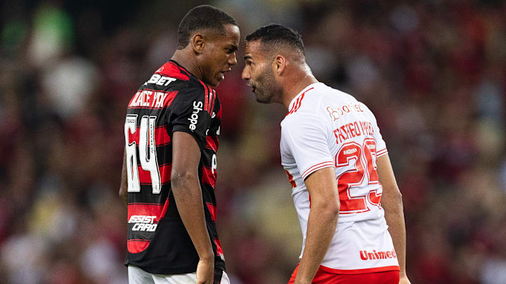 Flamengo x Internacional é o confronto brasileiro das oitavas Flamengo x Internacional é o confronto brasileiro das oitavas