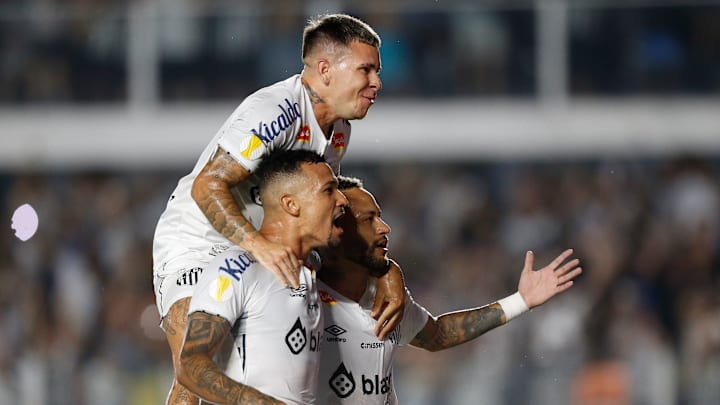 Neymar e Soteldo não entraram em campo na estreia do Santos pelo Brasileirão Série A