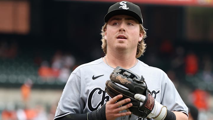 Chicago White Sox shortstop Chase Meidroth (10) against the Baltimore Orioles at Oriole Park at Camden Yards. 