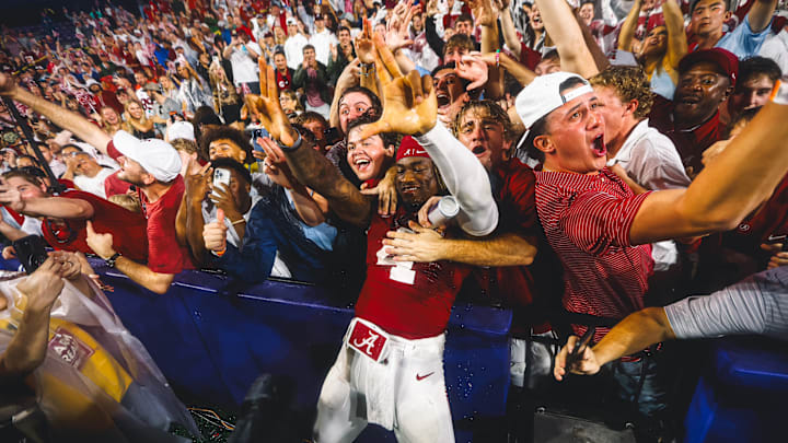 Alabama QB Jalen Milroe Celebrates With Fans Following 42-13 Road Victory Over LSU Alabama QB Jalen Milroe Celebrates With Fans Following 42-13 Road Victory Over LSU
