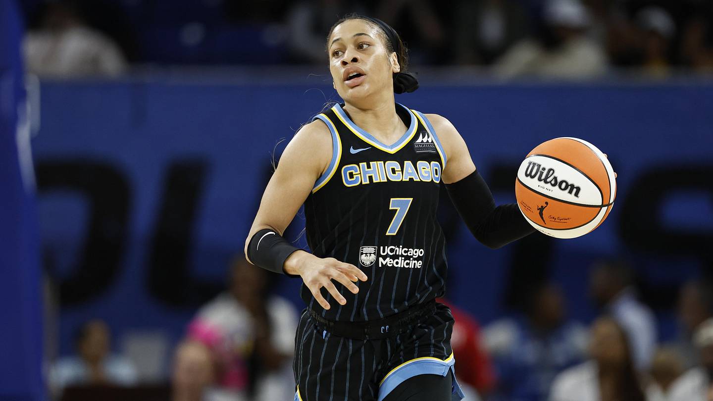 Chennedy Carter's Stunning 52 Points Sparks WNBA Buzz