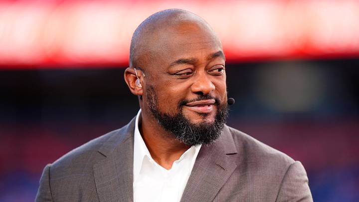 Sep 27, 2026; Denver, Colorado, USA; NBC broadcast analyst Mike Tomlin before the game between Los Angeles Rams and Denver Broncos at Empower Field at Mile High. Mandatory Credit: Ron Chenoy-Imagn Images Sep 27, 2026; Denver, Colorado, USA; NBC broadcast analyst Mike Tomlin before the game between Los Angeles Rams and Denver Broncos at Empower Field at Mile High. Mandatory Credit: Ron Chenoy-Imagn Images