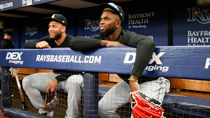 Yoán Moncada y Luis Robert son las máximas estrellas de Cuba en este Clásico Mundial de Beisbol