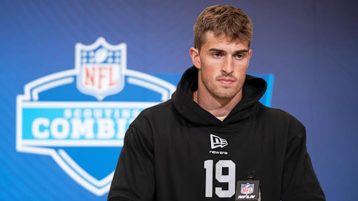 Feb 26, 2026; Indianapolis, IN, USA; Notre Dame tight end Eli Raridon (TE19) speaks to members of the media during the NFL Combine at the Indiana Convention Center. Mandatory Credit: Jacob Musselman-Imagn Images Feb 26, 2026; Indianapolis, IN, USA; Notre Dame tight end Eli Raridon (TE19) speaks to members of the media during the NFL Combine at the Indiana Convention Center. Mandatory Credit: Jacob Musselman-Imagn Images