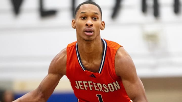Thomas Jefferson, with a sparkling 26-1 record, remains the top-ranked team in New York State high school basketball.