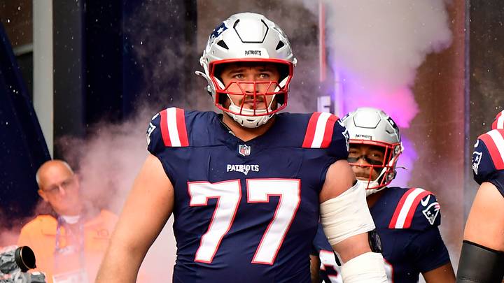 Sep 20, 2026; Foxborough, Massachusetts, USA; New England Patriots center Ben Brown (77) looks on prior to the game against the Pittsburgh Steelers at Gillette Stadium. Mandatory Credit: Bob DeChiara-Imagn Images Sep 20, 2026; Foxborough, Massachusetts, USA; New England Patriots center Ben Brown (77) looks on prior to the game against the Pittsburgh Steelers at Gillette Stadium. Mandatory Credit: Bob DeChiara-Imagn Images