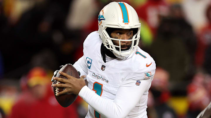 AFC Wild Card Playoffs - Miami Dolphins v Kansas City Chiefs
